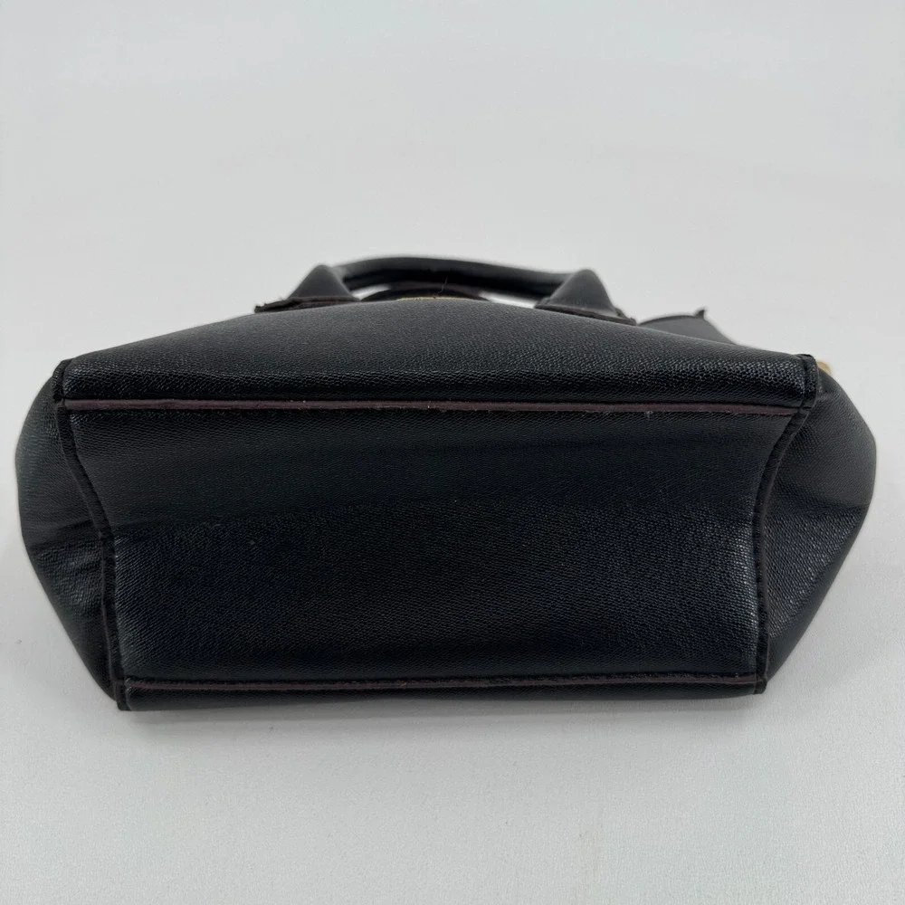 QZUnique Black Cat Purse WOMENS Top Handles Zip Close Handbag